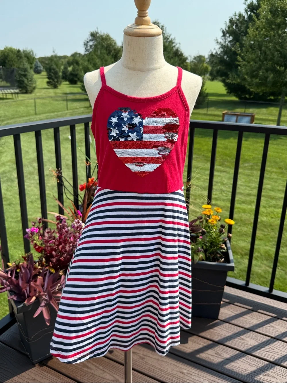 The Children’s Place Girls Patriotic Sequin Heart Dress Size 7/8